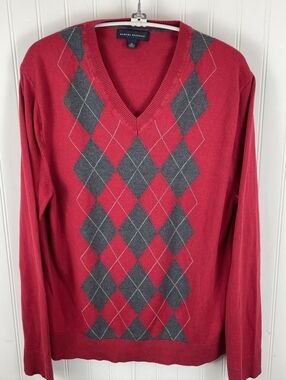 Banana Republic Red and Gray Argyle V-Neck Sweater